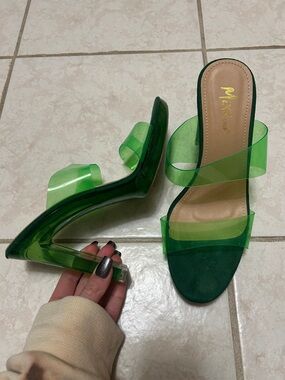 Mixx Shuz Green Transparent Lucite Slide Heels